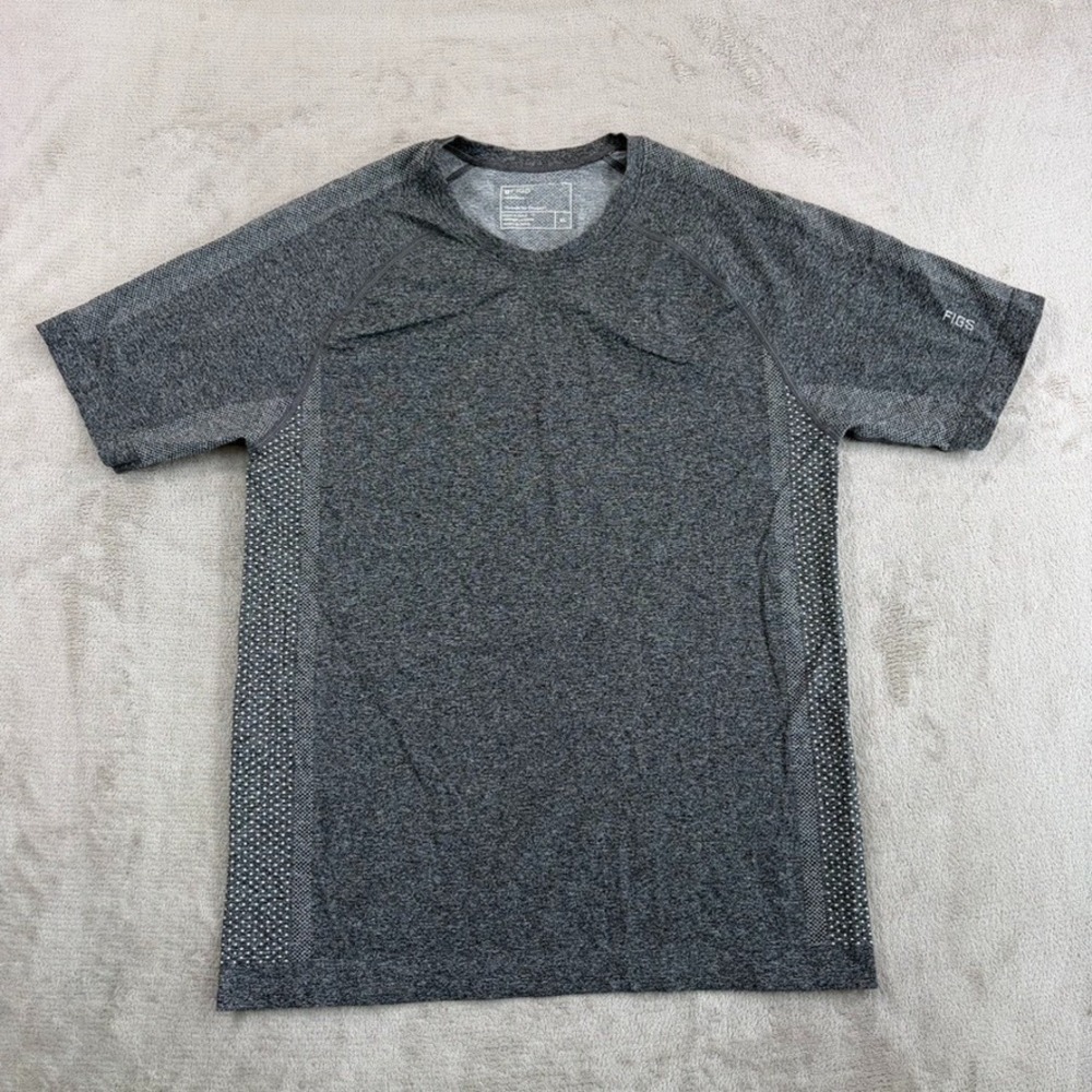 Figs Makato Seamless Short-Sleeve Underscrub Shirt in Heather Grey Men XL